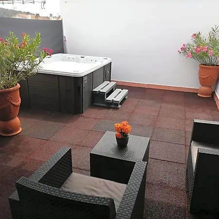 Nueva Jacuzzi Relax & Mountain Nocleg ze śniadaniem Palamós